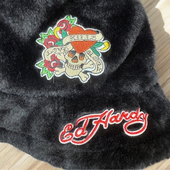 Authentic Ed Hardy Black Faux Fur Tattoo Bucket Hat – One Size - Picture 4 of 7
